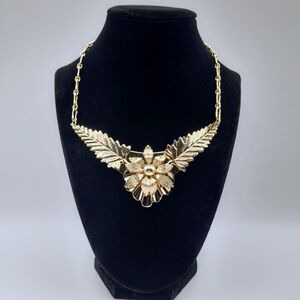 Gold Tone Floral Statement Necklace Leaf Design Vintage Collar Necklace